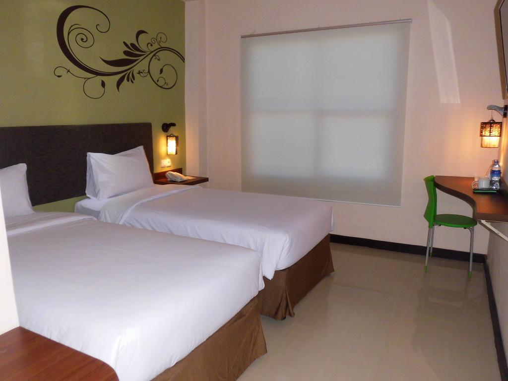 Tree Hotel Makassar Ruang foto