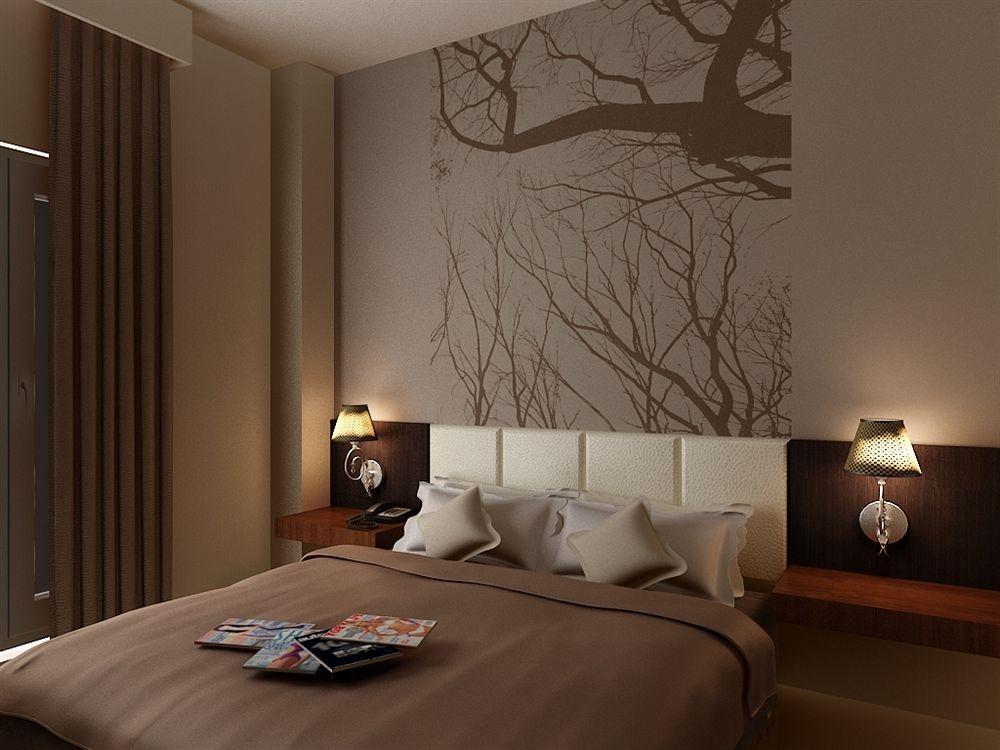 Tree Hotel Makassar Bagian luar foto
